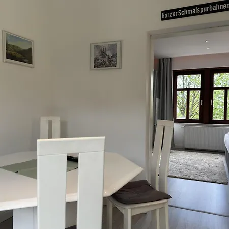 Im Historischen Bahnhof, Drei Annen Hohne, Cleaning Included Apartment *
